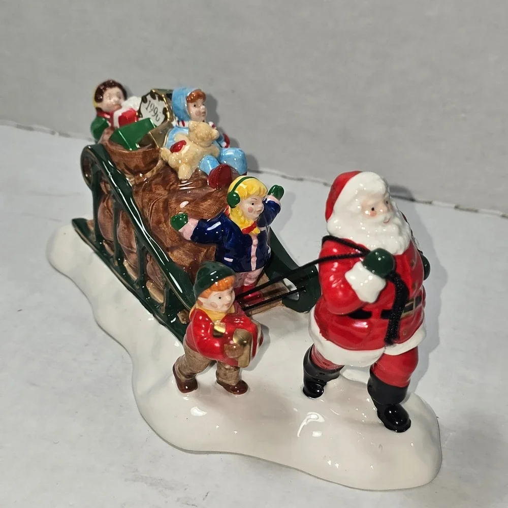 Department‎ 56 Original Snow Village SANTA COMES TO TOWN 1996 #54862 retired